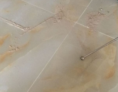 涿鹿瓷砖空鼓维修公司分享粘合剂选择不当在瓷砖铺贴过程中可能导致以下问题